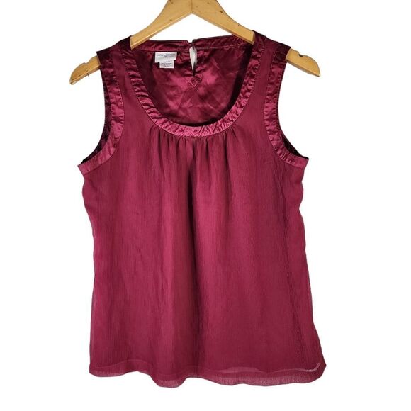 Jaclyen & Smith Burgundy Sleeveless U Shape Neckline Tank Blouse - Picture 1 of 8